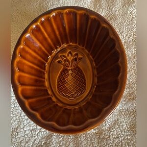 Vintage William Sonoma Brown Glaze Pineapple Mold. Perfect